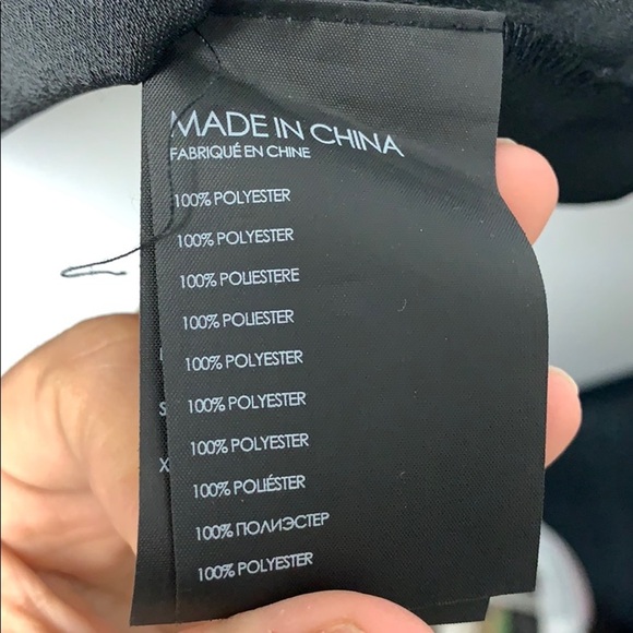 Club Monaco cold shoulder top - Picture 5 of 5